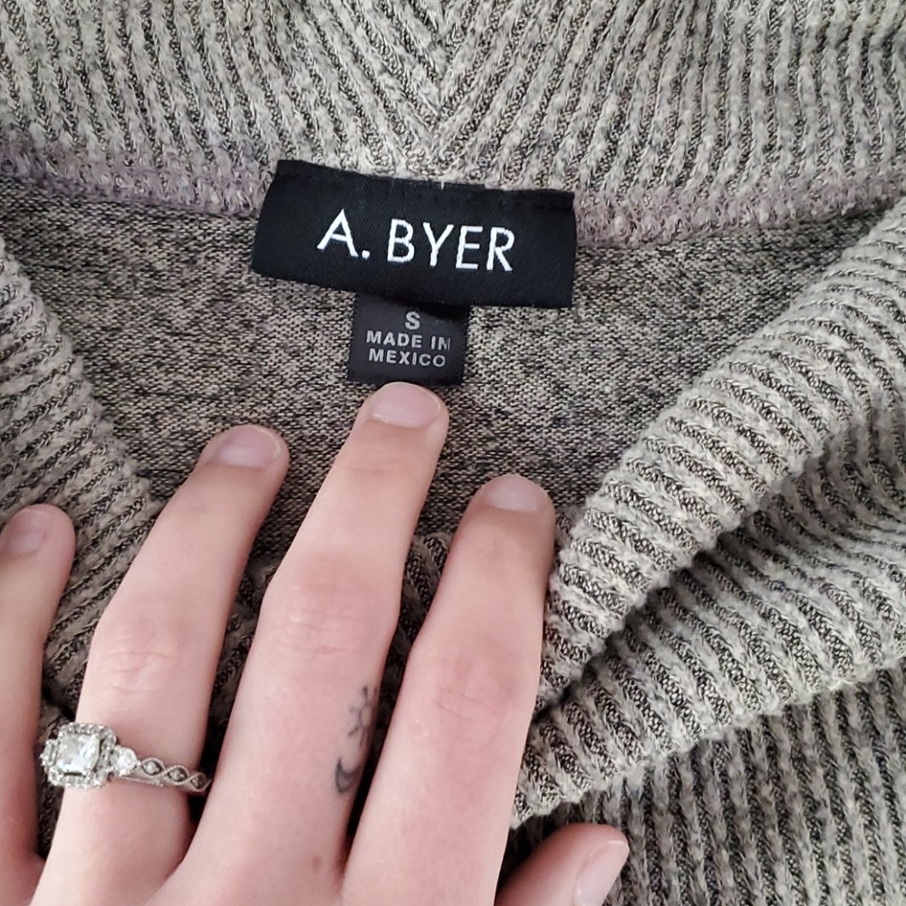 Shirt - Picture 2 of 2